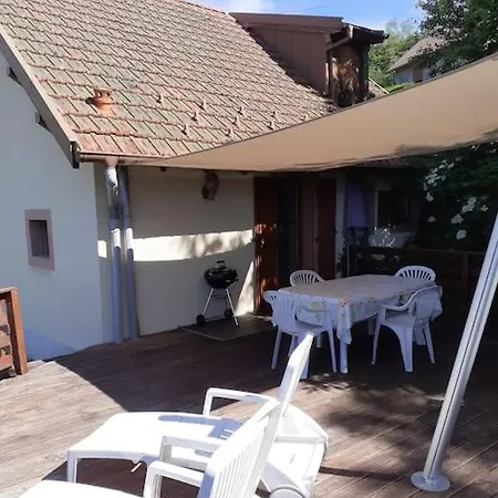 Holiday home Des Seches Tournees *
